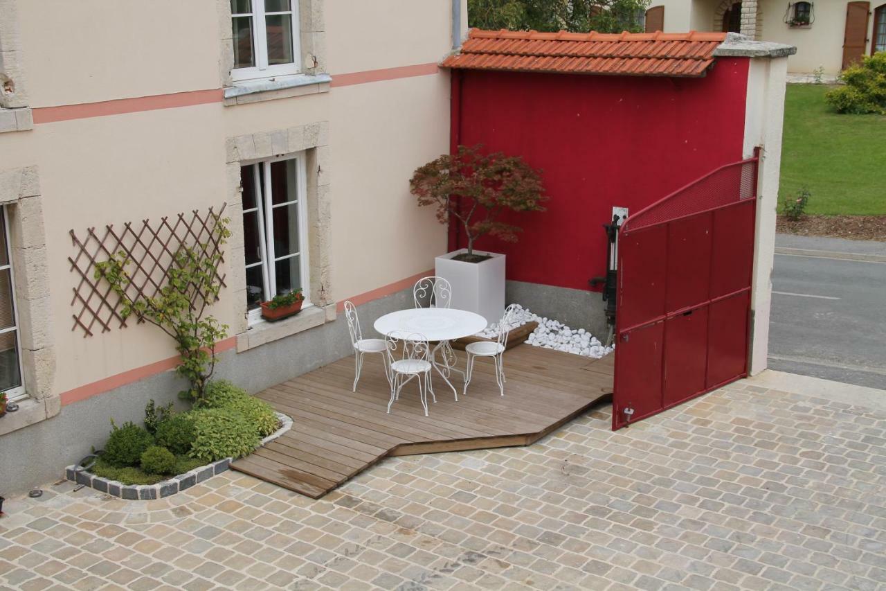 Champagne Et Chambres D'Hotes Pierre Trichet Trois-Puits Exterior foto